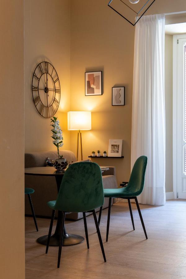 Apartment Palazzo Nana & *
